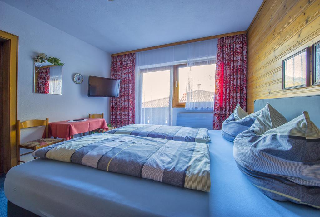 Garni Fischer Oetz Zimmer foto